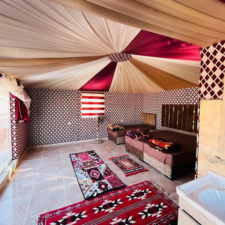 Wadi Rum Camp Stars & Jeep Tour Экстерьер фото