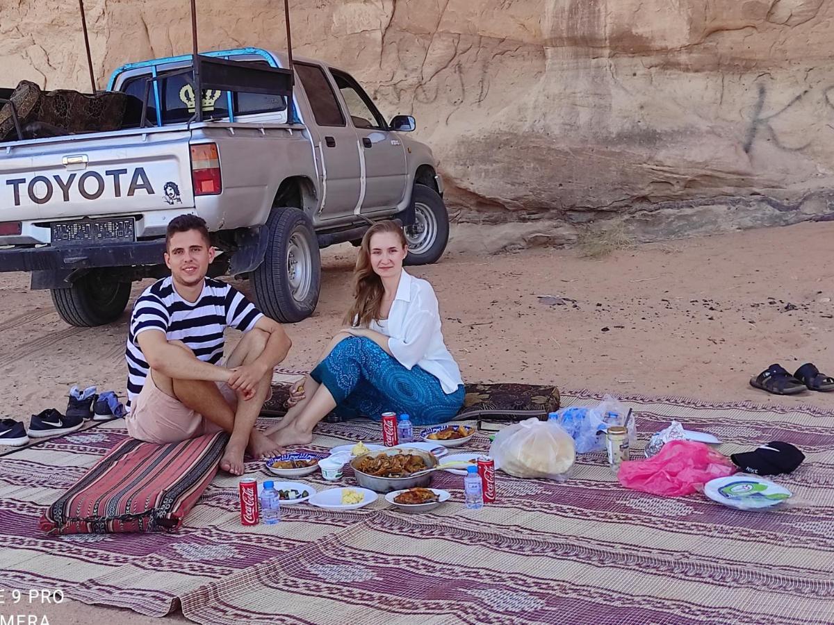 Отель Wadi Rum Camp Stars & Jeep Tour Экстерьер фото