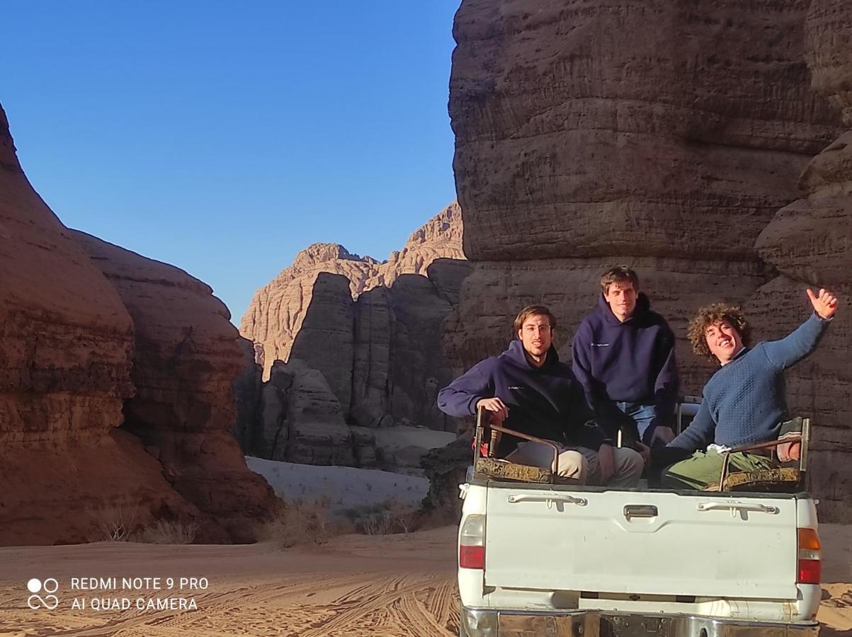 Wadi Rum Camp Stars & Jeep Tour Экстерьер фото