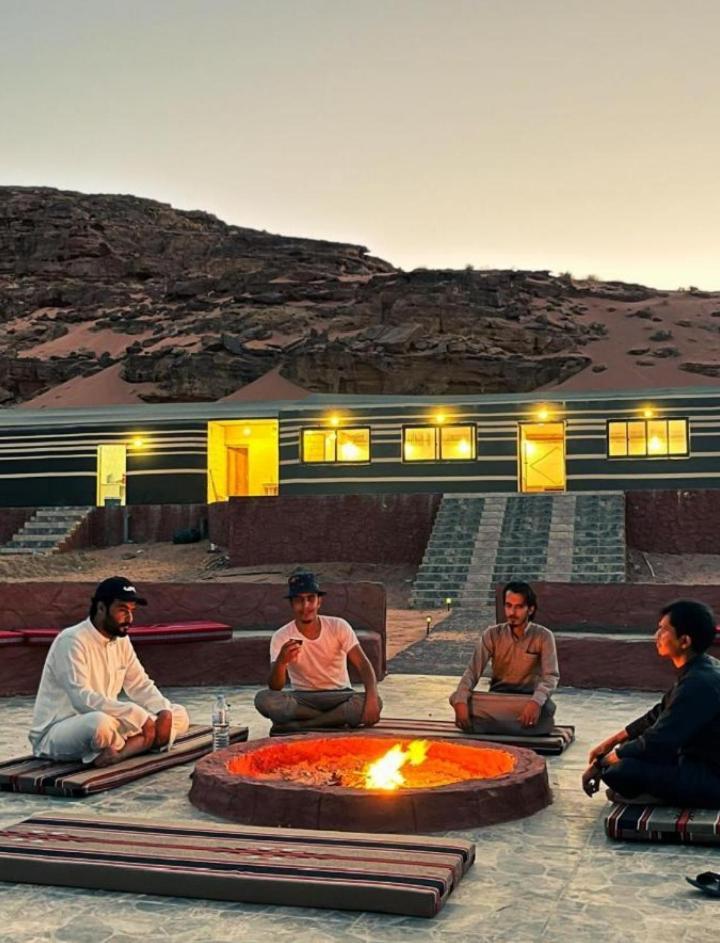 Wadi Rum Camp Stars & Jeep Tour Экстерьер фото