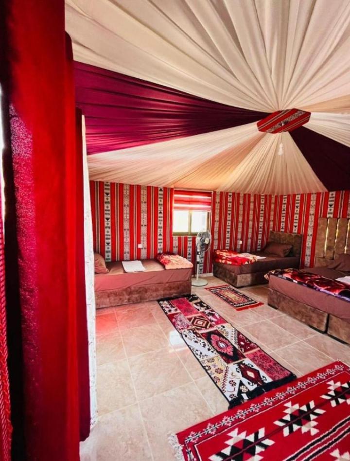 Wadi Rum Camp Stars & Jeep Tour Экстерьер фото