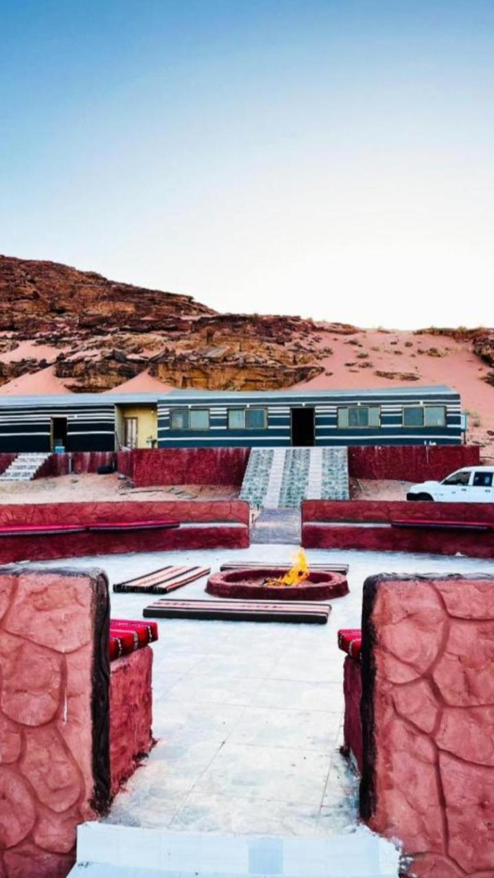 Отель Wadi Rum Camp Stars & Jeep Tour Экстерьер фото