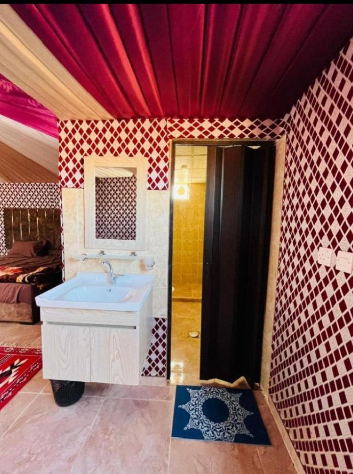 Wadi Rum Camp Stars & Jeep Tour Экстерьер фото