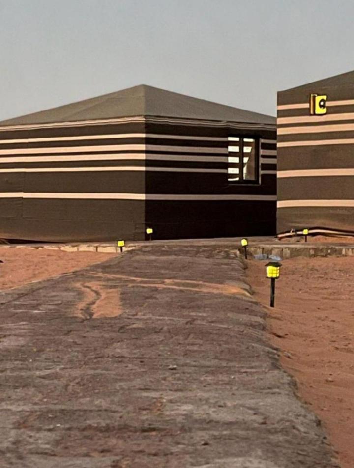 Wadi Rum Camp Stars & Jeep Tour Экстерьер фото