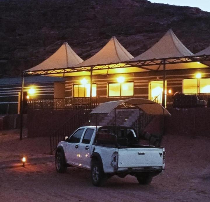Wadi Rum Camp Stars & Jeep Tour Экстерьер фото